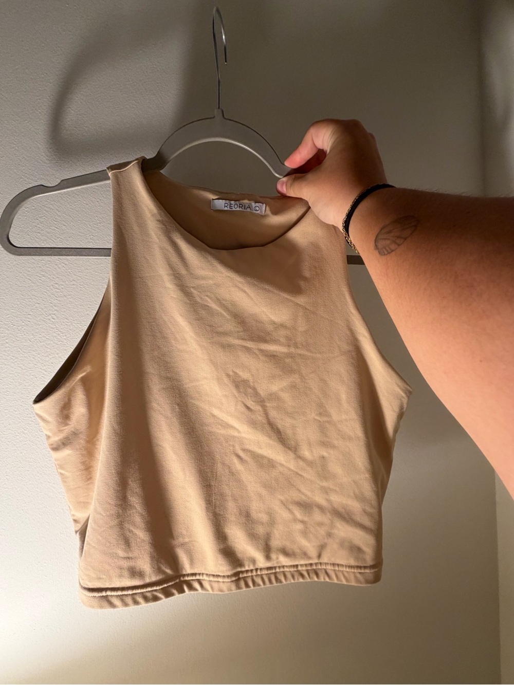 REORIA Cream High Neck Crop Tank